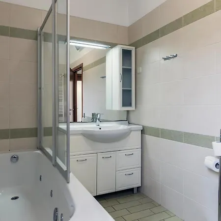 Appartement 2 Bedroom Stunning Apartment In Pula *