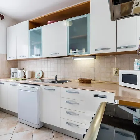 2 Bedroom Stunning Apartment In Pula Appartement Pula